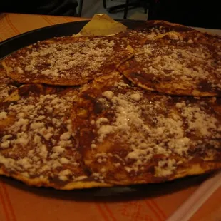 a plate of nachos
