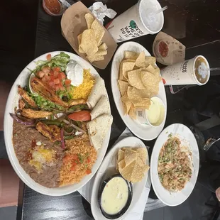 Chicken Fajitas White Queso &amp; Chips
