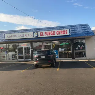 Outside yummy gyro