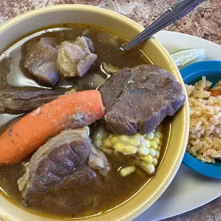 Caldo de Res.