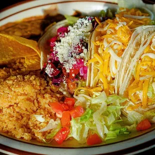 a plate of mexican food