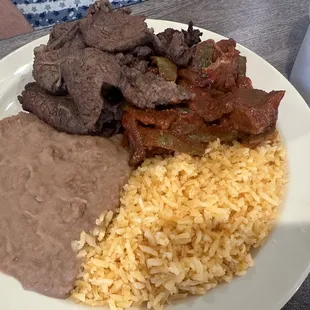 a plate of mexican food