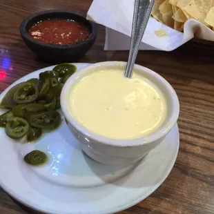 Queso is hot and really good !