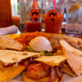 Shrimp Quesadilla! instagram: @diningwithkels