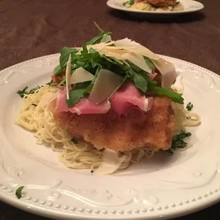 Milanesas a la King. A perfect dish for your next dinner party. Try this Italian-inspired dish. Come on, you know you want to!