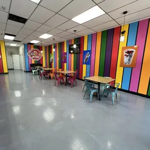 Sitting area! Atmosphere is mellow and very clean