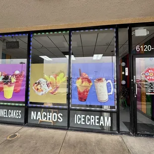 The front of the store!! Love the colors!!