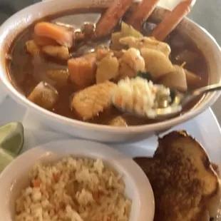 Caldo de Mariscos
