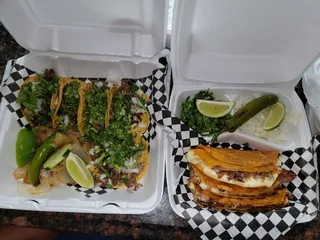 Mariachisss tacos
