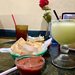 Chips and salsa, good, not great.