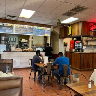 Neat place, muy authentico
