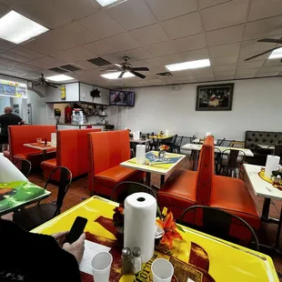 El Grande .. dining room.