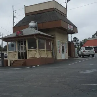 This is the place, drive by and missed it several times