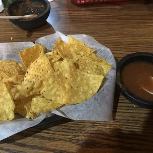 Chips &amp; salsa