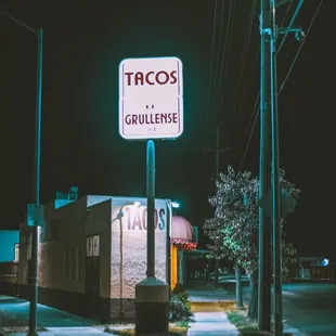 Exterior of El Grullense