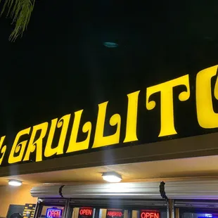 El Grullito Sign