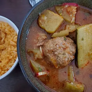 Soup de albondigas