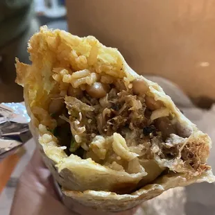 Carnitas Burrito con Todo