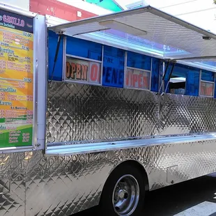 el grullo truck