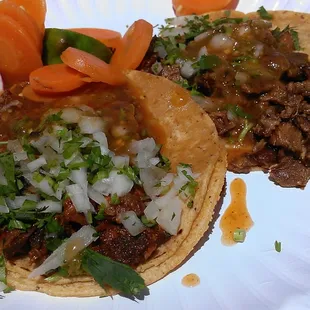 taco de asada y taco al pastor