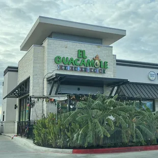 El Guacamole Mexican Grill.