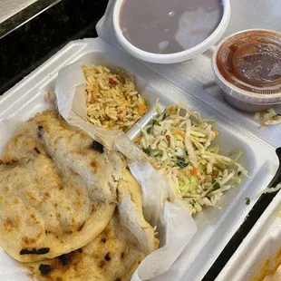 Pupusa with 1 Ingredient - Al pastor