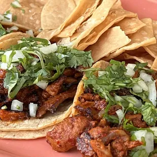 Tacos Al Pastor lacked flavor and no pineapple