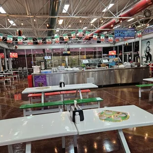 sushi and sashimi, interior