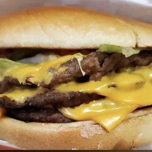 Triple cheeseburger