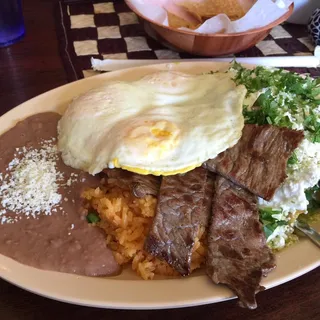 Chilaquiles con Carne