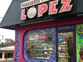 Panaderia y Pasteleria Lopez