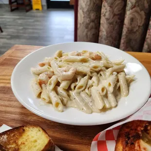 Shrimp and Penne alfredo