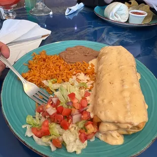 a plate of mexican food
