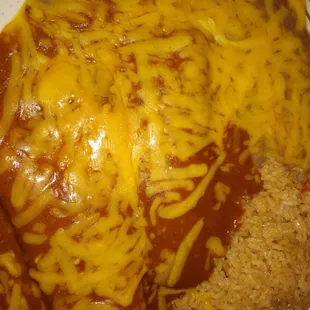 a plate of mexican food