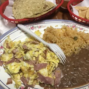 Huevos con jamon , handmade tortillas