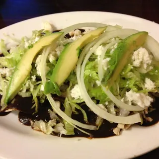 Enchiladas de Mole Negro