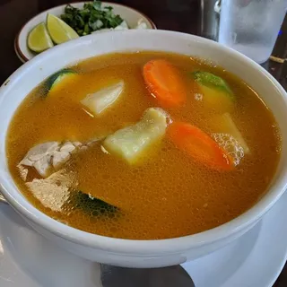 Caldo de Pollo