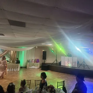 Dj to the right with plenty of dancing room