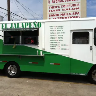  green and white food truck