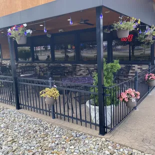 Outdoor dining space