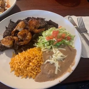 Arrachera con camarones