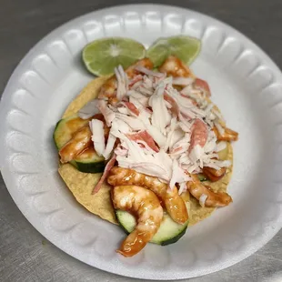 Tostada camaron y jaiva