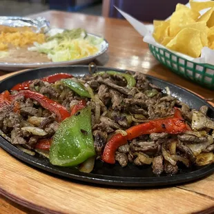 Lunch steak fajita