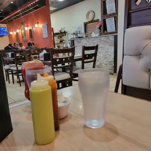 sushi and sashimi, interior
