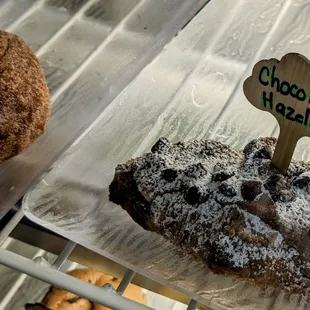 Morning bun, Chocolate hazelnut Croissant