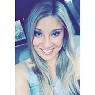 Nicole R.