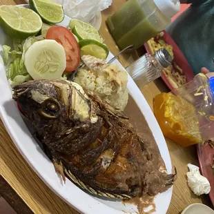 Pescado frito delicioso