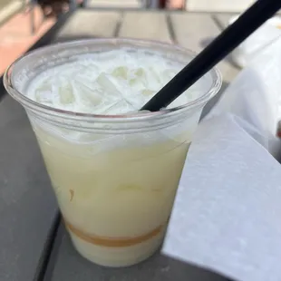 Piña-rita (piña colada margarita)