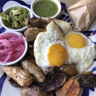 Carnitas & Eggs Brunch Plate