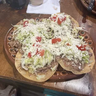 Tostadas De Deshebrada